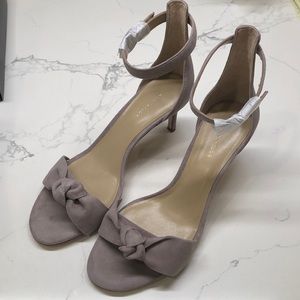 NWT Ann Taylor Sandals